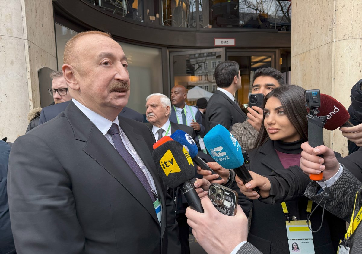 President Ilham Aliyev gave interview to Azerbaijani TV channels in Munich.

president.az/en/articles/vi…