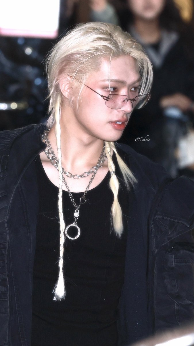 𝐂𝐡𝐢 tweet media