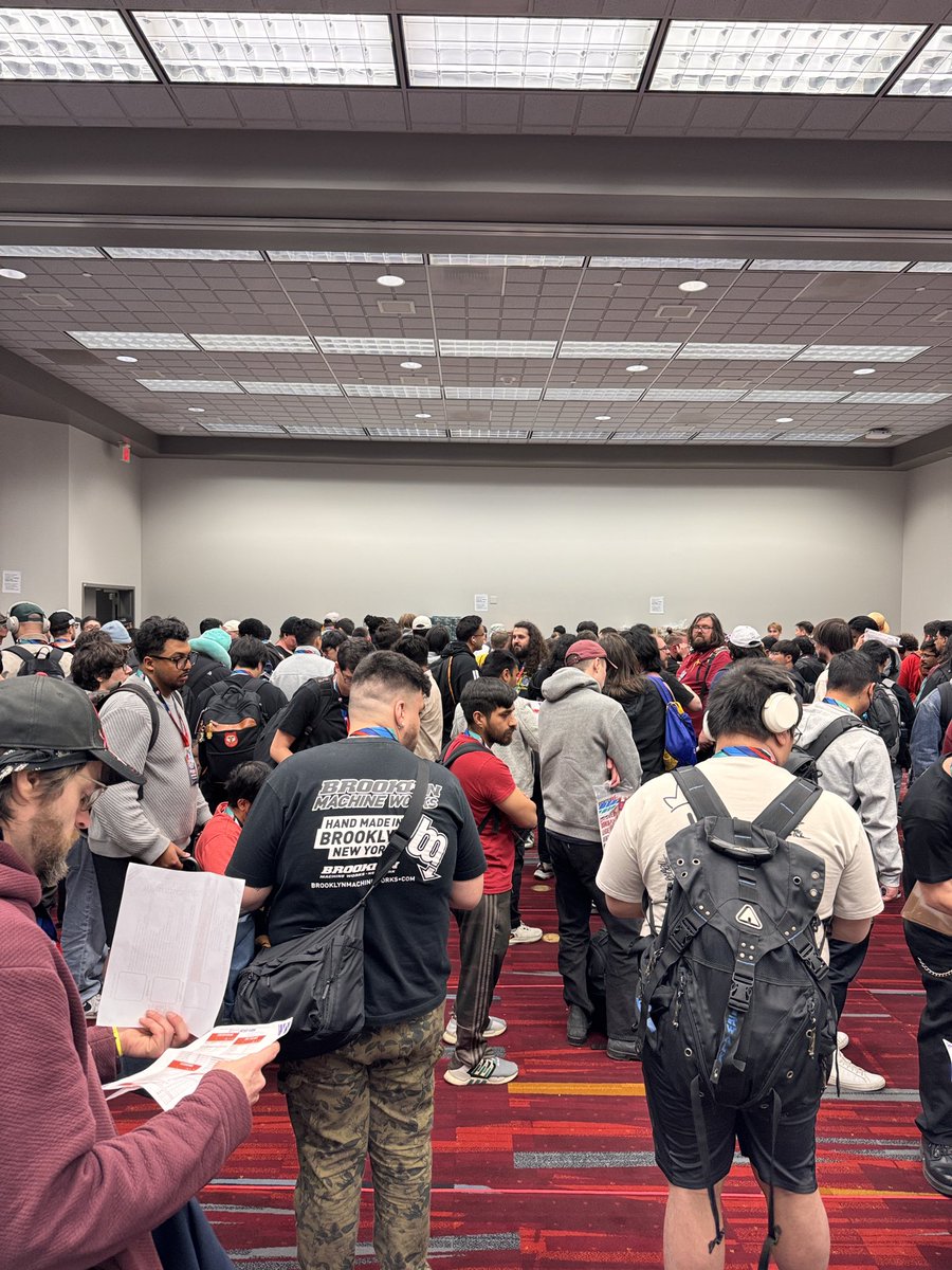 Bandai Card Fest retail line is hilarious. I’ve been in line since 11am, LCQ is wrapping up now, and I still have another hour in line MINIMUM to get product.