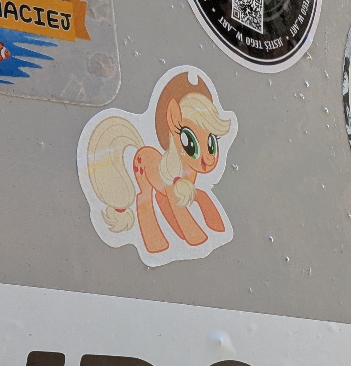 bluishdraft tweet media