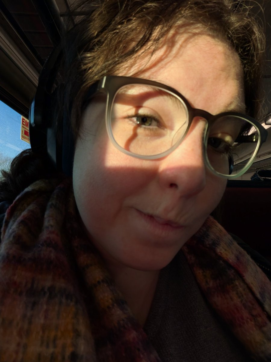 idrunaway's tweet photo. Anyway yay train I love train #mytrain https://t.co/gVc4w5w51l
