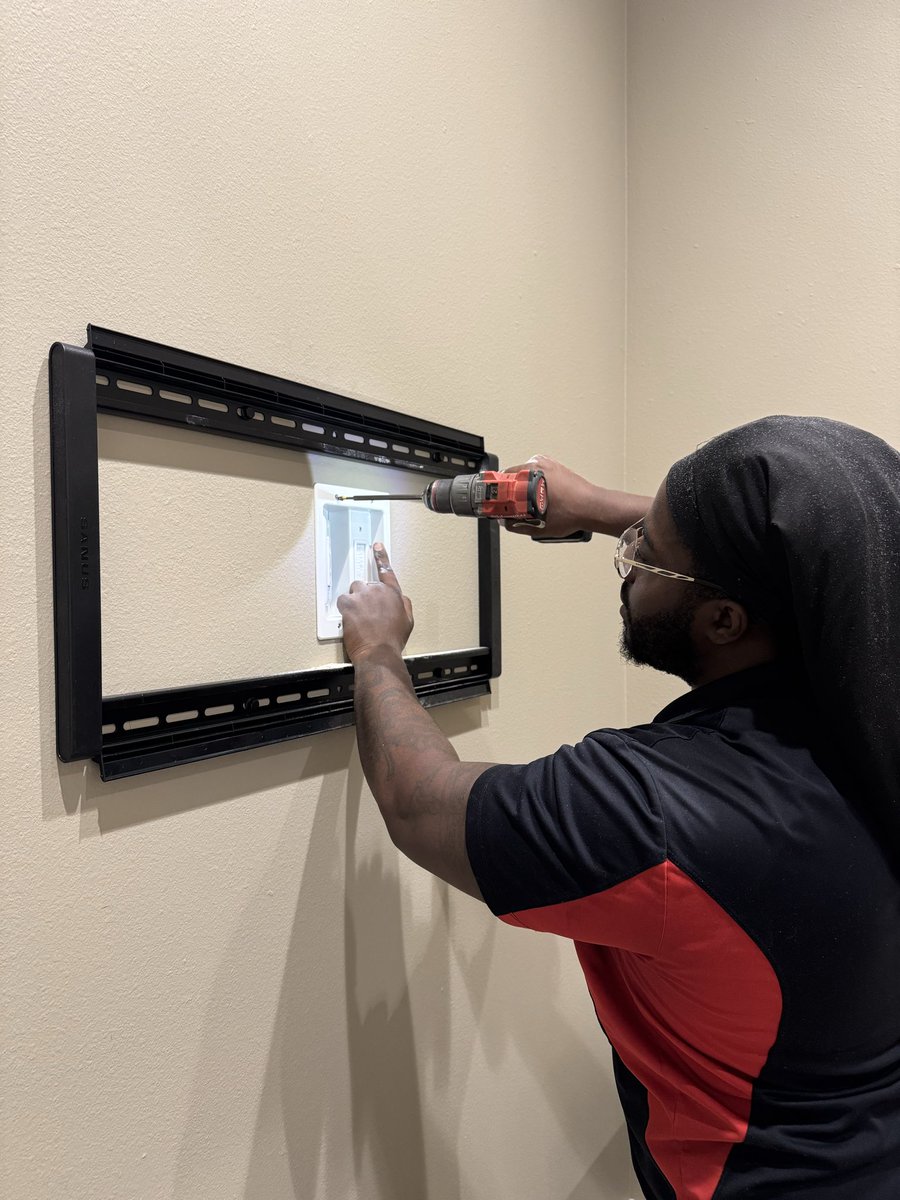 I never post about my Business on social media, but its time for that to change Ive work for myself for 8 years and been contracted with Best Buy for about 3 years now so if you looking for any Smart Home Installs or Tv Mounting reach out to BigPatsGeneralServices.com