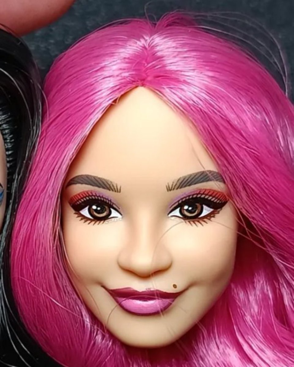 🚨 First Look at Liamani Segura’s Pink Doll for Descendants Wicked Wonderland by Mattel