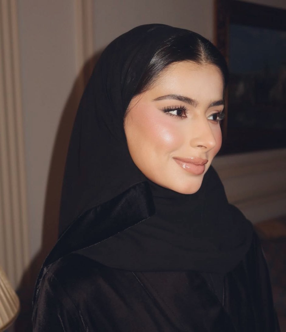 BlakeLuuv's tweet photo. اطهر وج�� ؟ 😩 https://t.co/IelSyM26Bk