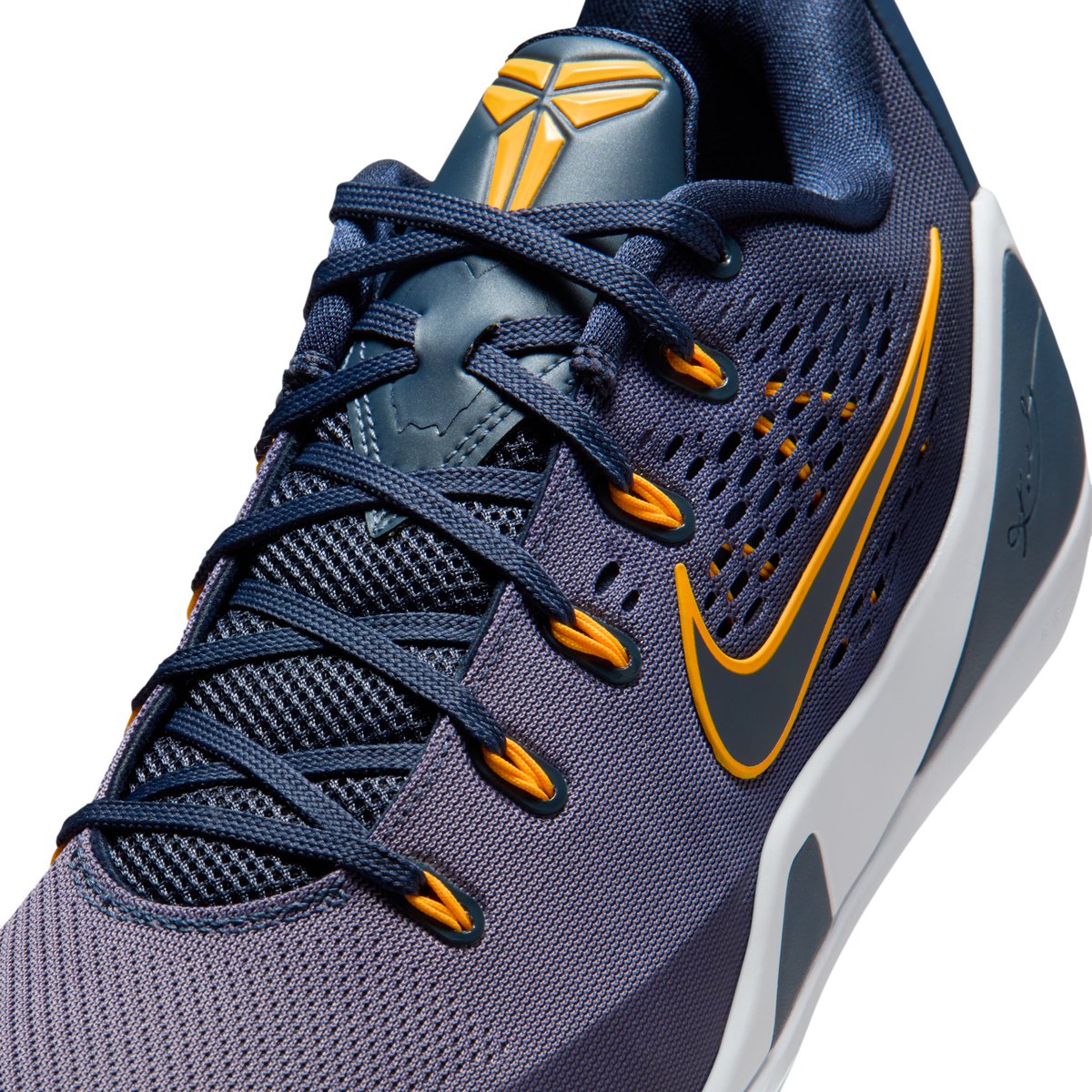 FIRST LOOK: Nike Kobe 9 Elite Low EM Protro “Thunder Blue