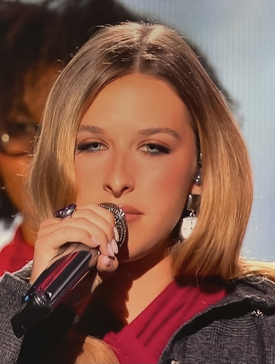 ChristianThetis's tweet photo. LES VICTOIRES de la musique 2026. THEODORA avec quatre victoires est la grande gagnante. DISIZ est l’artiste de l’année. Helena pour la chanson originale. Charlotte Cardin artiste féminine. #victoires2026 #theodora #HelenaBailly #CharlotteCardin #Disiz #interdépendance #chansons https://t.co/V5SqkGrrPY