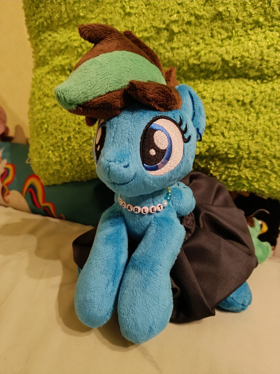 Dutchsepticshy's tweet photo. Aand i made her a name necklace. ☺️ https://t.co/EjeFYnYnig