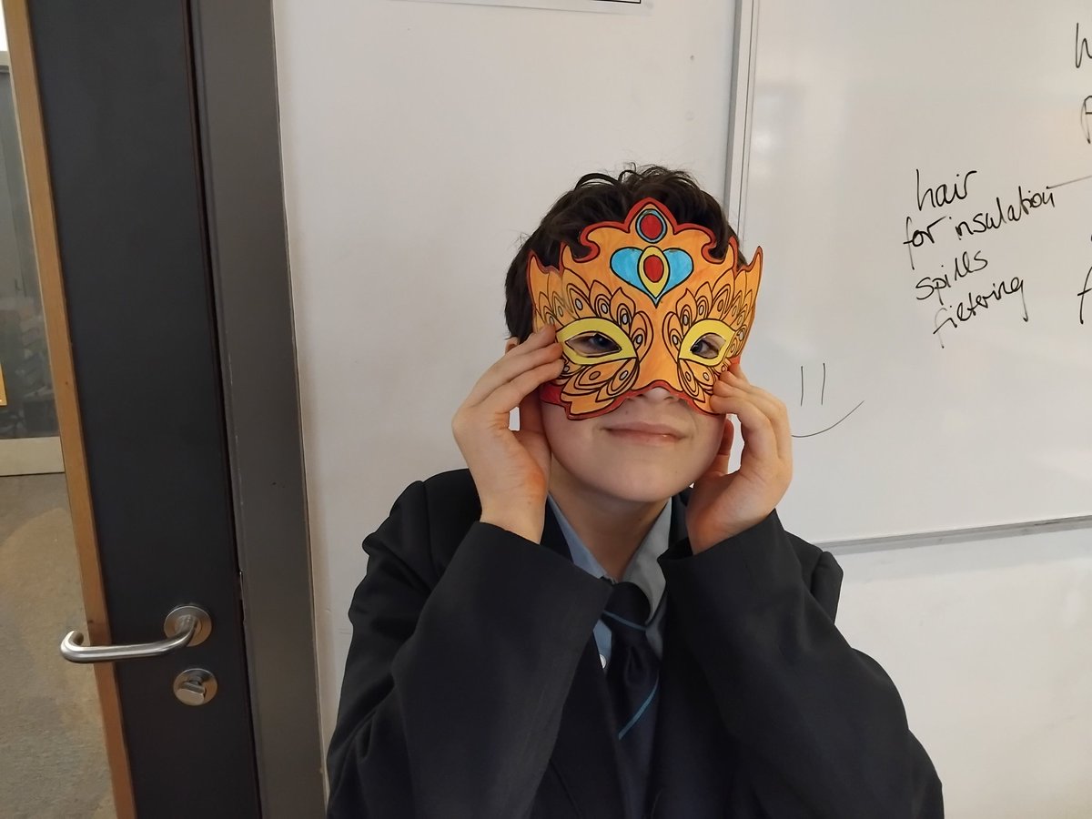 MCS International Languages tweet media