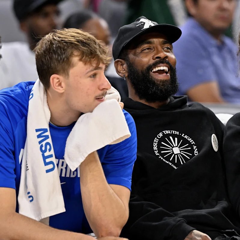 Cooper Flagg’s comment on Kyrie Irving’s IG live today that was accidentally muted:

“Unmute the mic old head” 😭😭

h/t <a href="/Mavs_FFL/">MFFL</a>