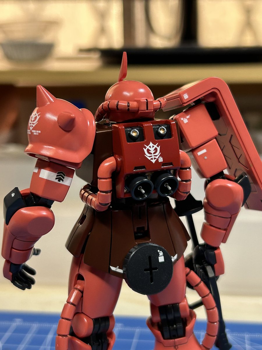 BBGotoko's tweet photo. 完成ー‼️
……トップコート、艶消しのはずなんだが……😅
#ガンプラ好きと繋がりたい 
#ガンプラ https://t.co/2r7bic5mgS