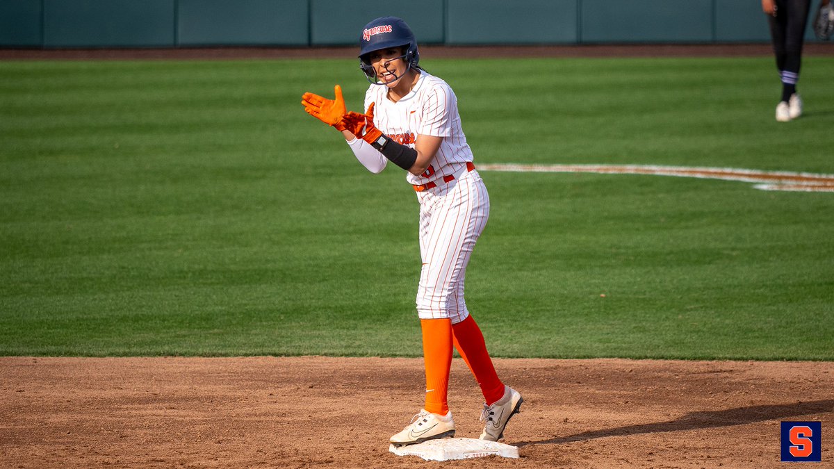 CuseSB's tweet photo. Flicks from our first game of the night📸

#cusesb https://t.co/KANcTwdhZC