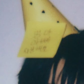 อันนี้น่ารักก น้ำตาซึมเลยย  😭😭😭

กอนโฮเขียนโน้ตไว้ว่า ‘แม่ครับ พ่อครับ... ผมรักแม่กับพ่อนะครับ’

เป็นลูกชายที่น่ารักของคุณพ่อ คุณแม่ มากๆ นะ 
น้องเติบโตมาอย่างดีจริงๆ 🥹🥹

#KEONHO