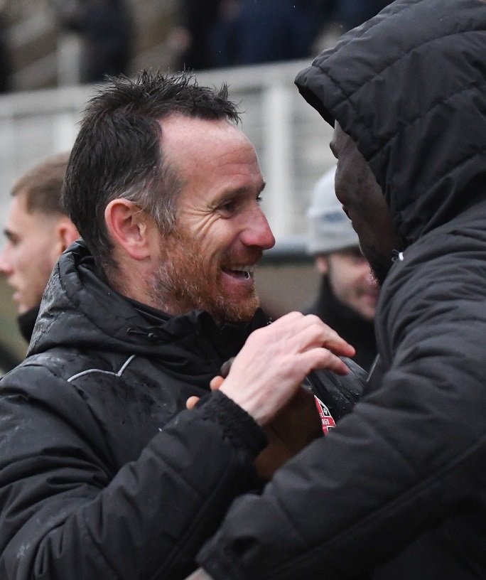 13heuresfoot's tweet image. 🕐⚽️ #National2 / Adrien Rossini (FC Borgo) : "Mon équipe a une âme et du coeur"
13heuresfoot.fr/actualites/n2-…
➡ Coach en N2 et prof d'EPS au collège à #Bastia : le Technicien se livre comme jamais !
@fcbastiaborgo #FCBorgo #NationalFFF @SCBastia 
🖋🗒 @BOYERANTHONY06