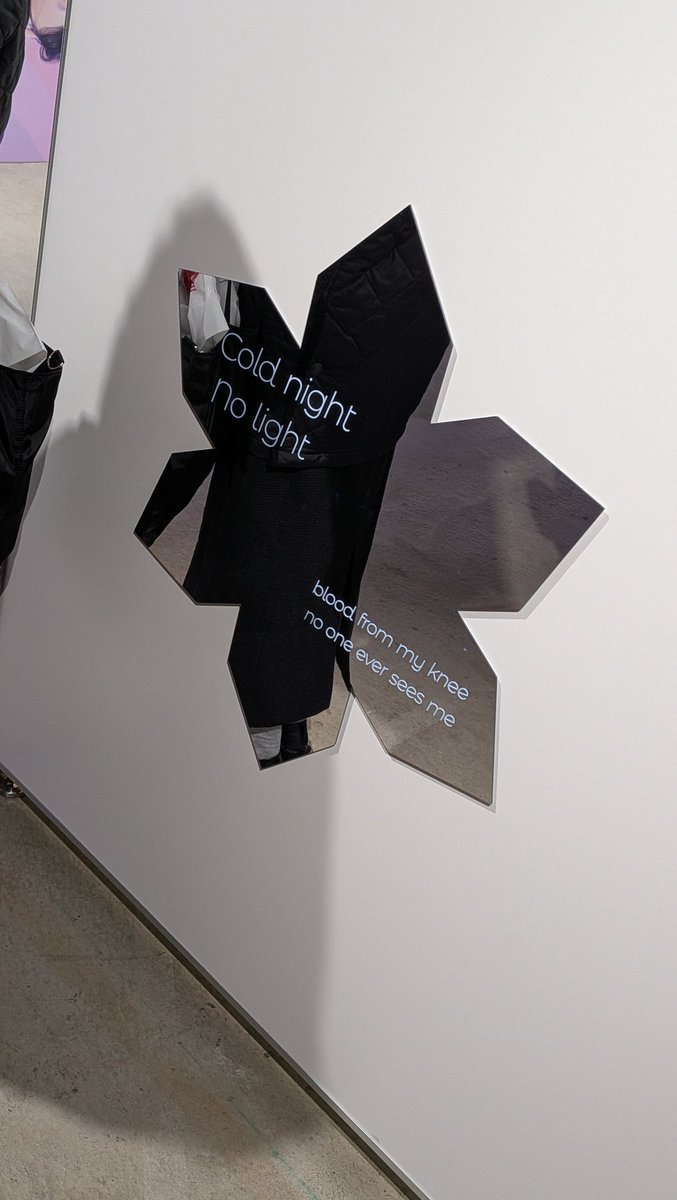 orit223's tweet image. 写真撮るの難しかった🥺✨
でも素敵だったな🧊　

#Coldnight
#HANAEXHIBITION 
#HANA