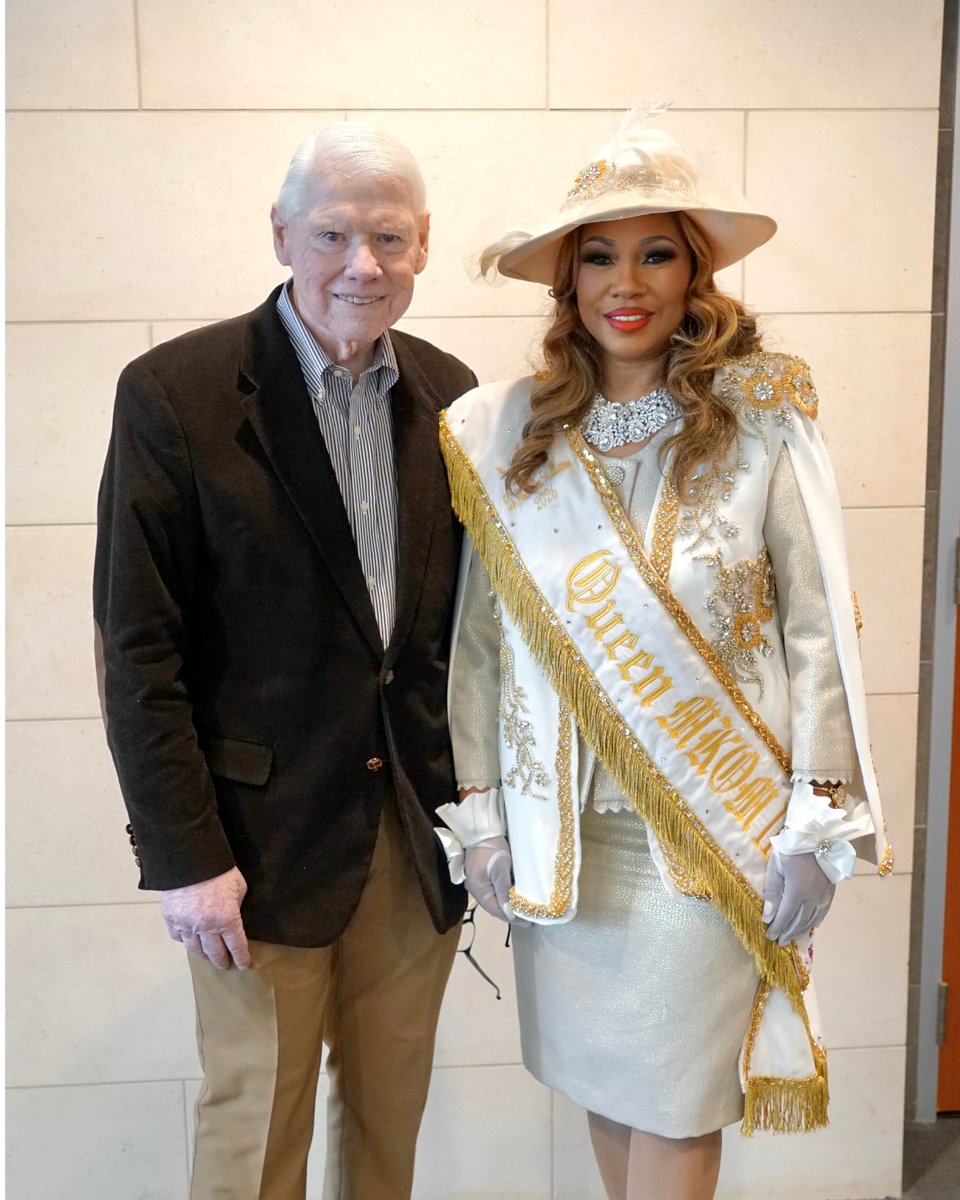 Last week, the <a href="/JeffParishGov/">Jefferson Parish</a> and Administration recognized the Krewe of Music &amp; Krewe of Nandi with Certificates of Merit for their outstanding service and accomplishments. 

Because service doesn’t stop at the clinic doors! 💜💚💛#InclusivCare