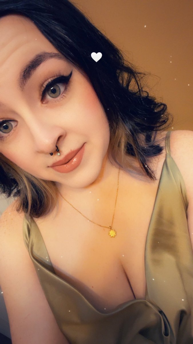 𝚂𝚌𝚛𝚎𝚊𝚖 𝚀𝚞𝚎𝚎𝚗 🔪 tweet media