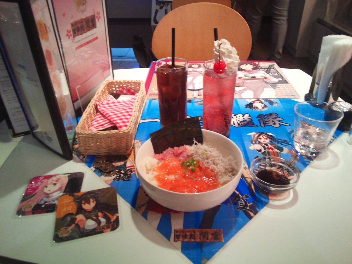 てことはケッコン記念日ですね🌹

懐かしい。忘れもしないよ秋葉原のカラ鉄コラボカフェ予約して待ち時間に秋葉原の各店舗巡って引き出物の榛名ちゃんグッズを買い集め、Tシャツなんか買っても着る機会なんてないだろアハハなんて言ってたさ、、、あの頃に戻りたい🥹