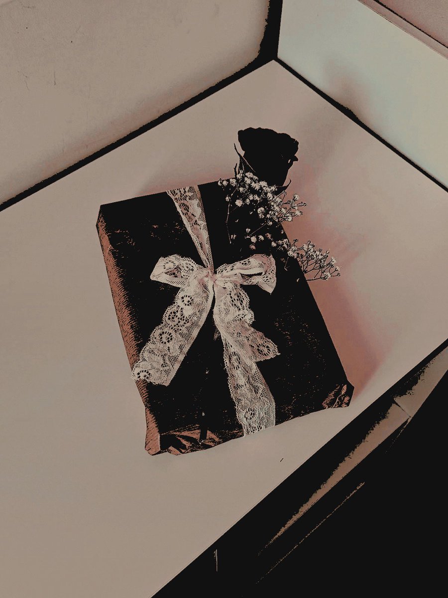 𝐂𝐋𝐎𝐔𝐃 tweet media