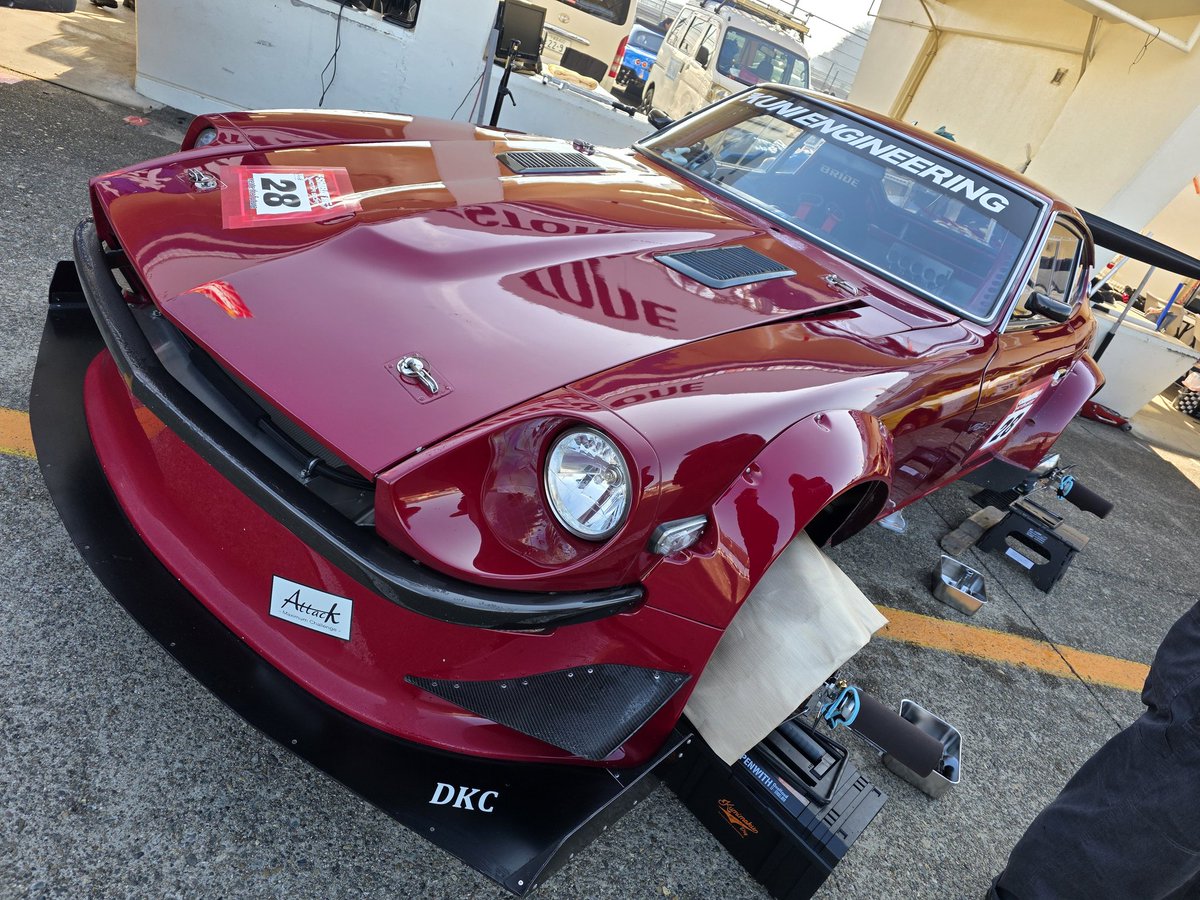 やっすん@13b tweet media