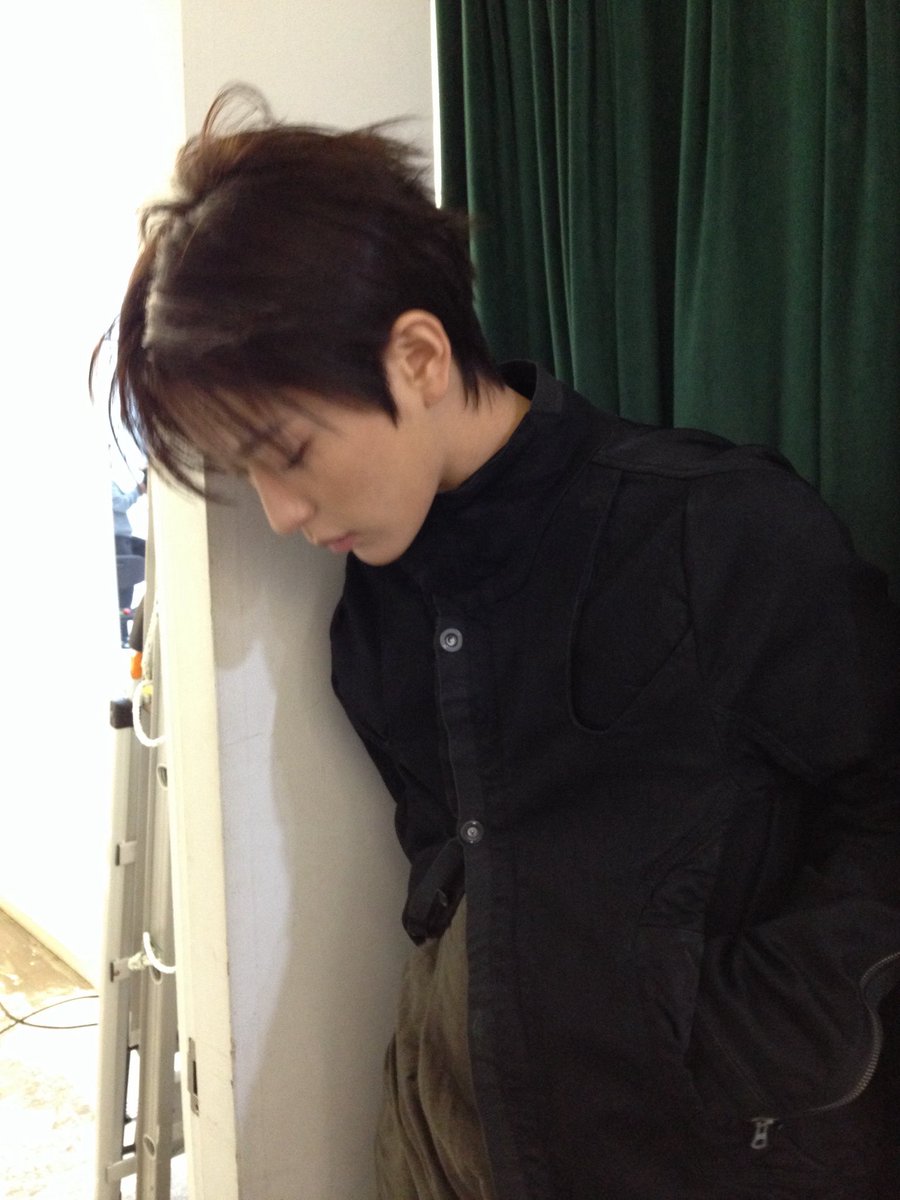 온점 tweet media
