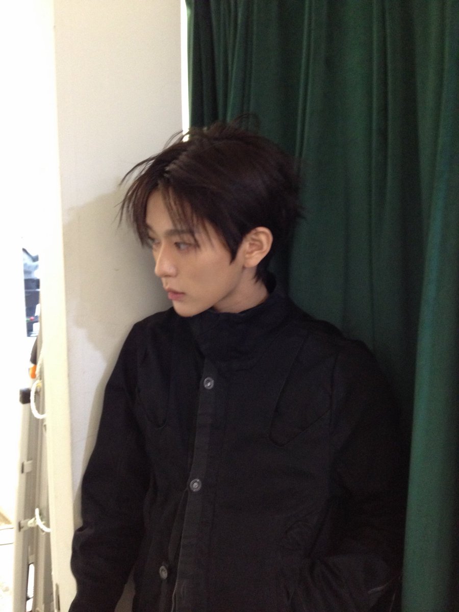 온점 tweet media