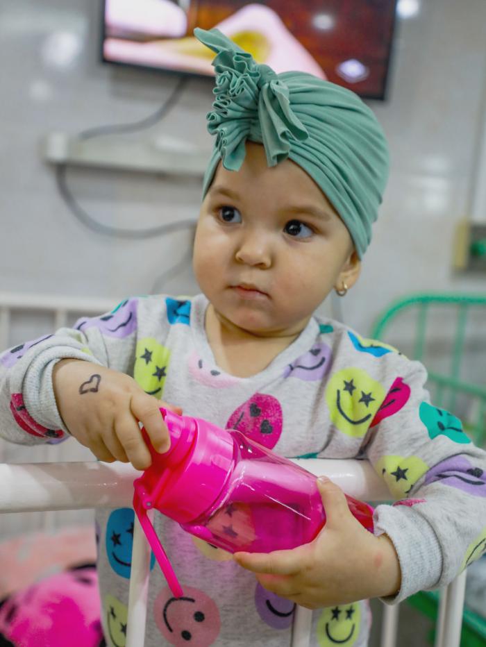 💓⚕️ǀ En Cuba, la batalla contra el cáncer se libra con lo que hay. Y a veces, lo que hay es apenas el empeño de quienes se niegan a rendirse. 
🔗acortar.link/SnD8Rk