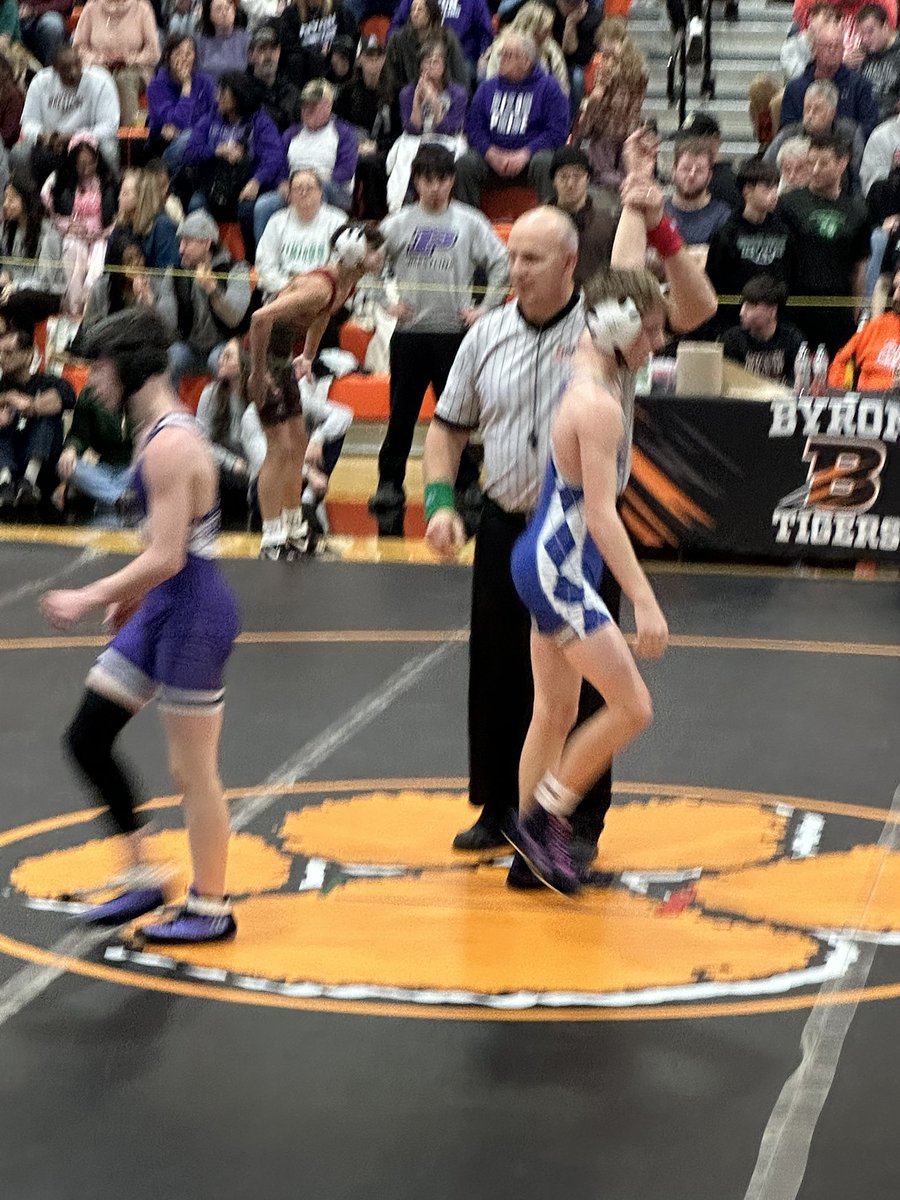 Newman’s 106 lber Tyler Grennan moving onto Semifinals with a 10-2 win at IHSA Byron Sectional