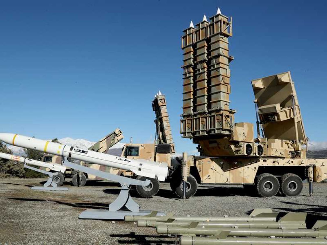 🚨 IRÁN 🇮🇷 :
Según se informa, Irán realizó la primera prueba de campo operativa del sistema de defensa aérea S 400 de fabricación rusa cerca de Isfahán, lo que marca una mejora notable de sus capacidades de defensa aérea.