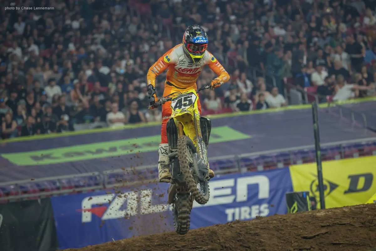 MakitaTools's tweet photo. Go on out and see @pmg.racing get down in the dirt when they hit the tract for @supercrosslive in Seattle @lumenfield. Makita is behind them 110%! So go see some exiting action this weekend!
#makitausa #makitatools #makitasupercross #pmgracing https://t.co/ShiwDlz3Wg