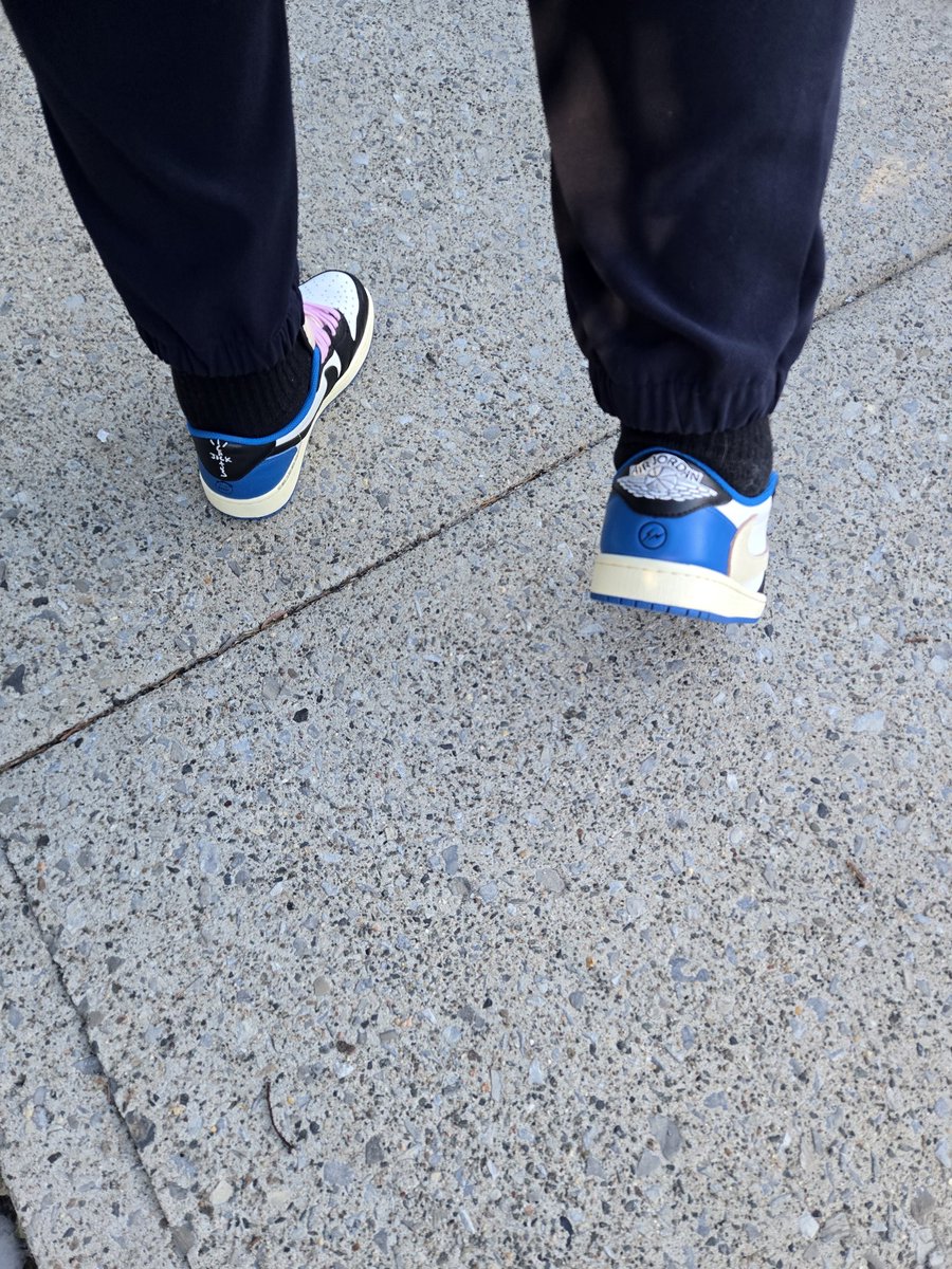 trudyspeaks's tweet image. Day 13 of #BHMKOTD5 
👟: Travis Scott x Fragment Jordan 1 lows 
#inmyjs #jordandepot #jumpman23 #airjordanretros #aj1squad #jordan1squad #mjmondays #checksoverstripes #SNKRSKICKCHECK #snkrsliveheatingup  #bhmkotd #Unboxedapp @trvisXX