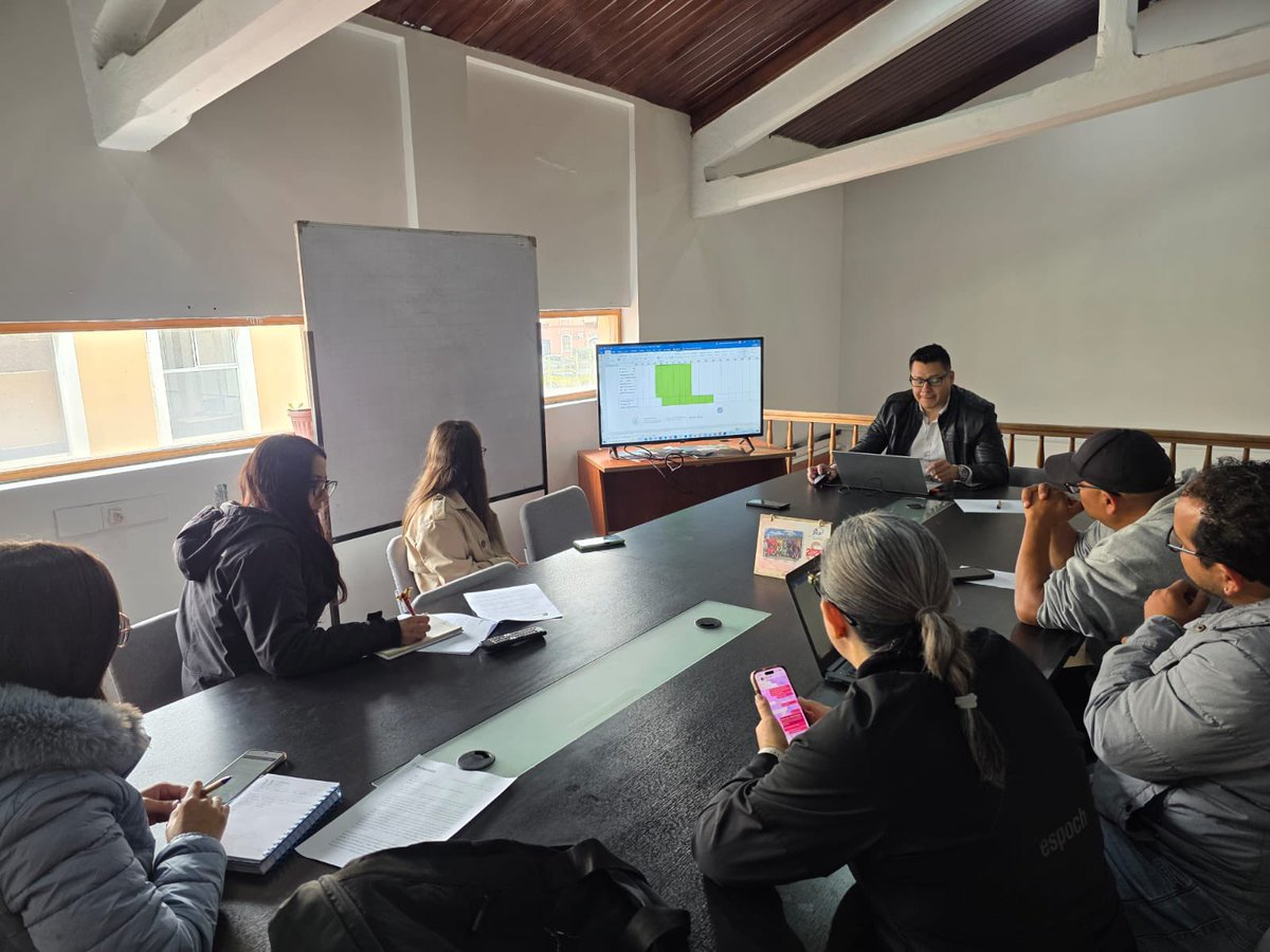 Mantuvimos una reunión de trabajo con el grupo de investigación de gastronomía y diseño gráfico de la <a href="/EspochRio/">ESPOCH</a> para fortalecer el proyecto de sabores tradicionales y la tradición riobambeña
Seguimos sumando esfuerzos para promover nuestra identidad cultural y gastronómica 🍽️✨