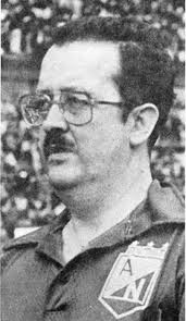 Hernán Botero: Primer colombiano extraditado a los Estados Unidos y siendo presidente de Atlético Nacional en ese momento. ¿Algo más? Bobo hijueputa.