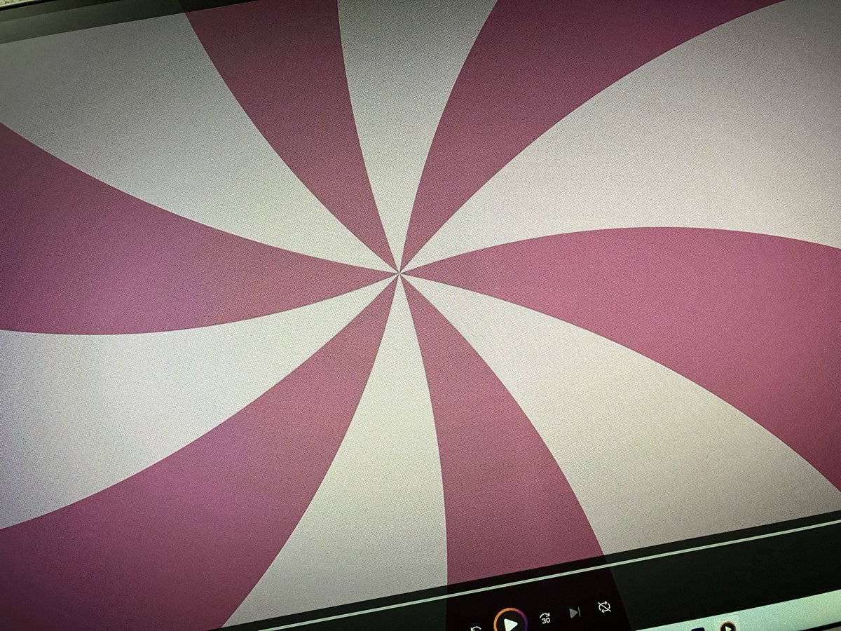 ドレド tweet media