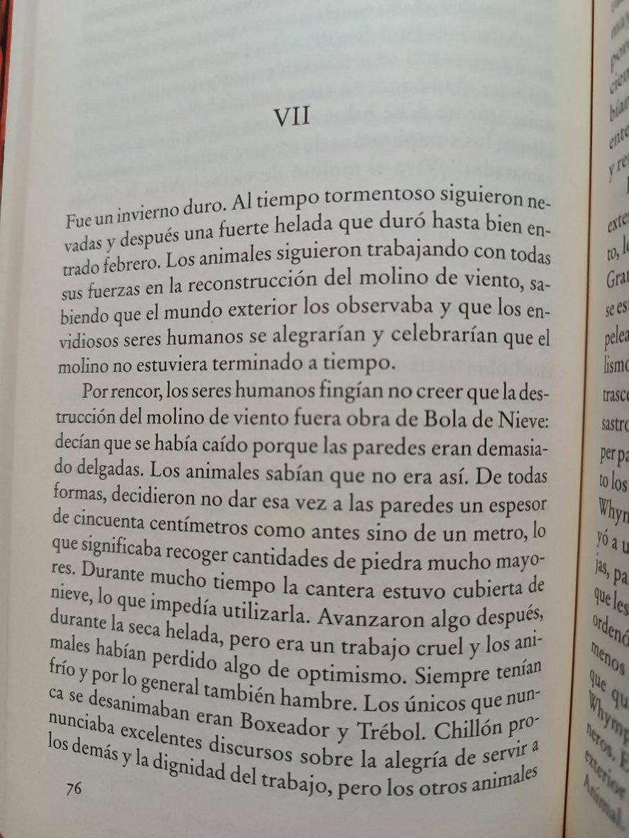 libroscopia's tweet image. Estamos preparando la reseña de un libro corto, fácil de leer… pero imposible de ignorar.
Está protagonizado por animales.
Y es, en realidad, una de las metáforas políticas más afiladas jamás escritas.

La publicamos este domingo 😉