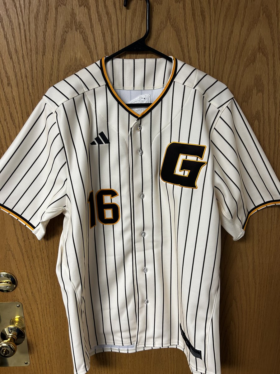 MTXE Sports/Team Adidas tweet media