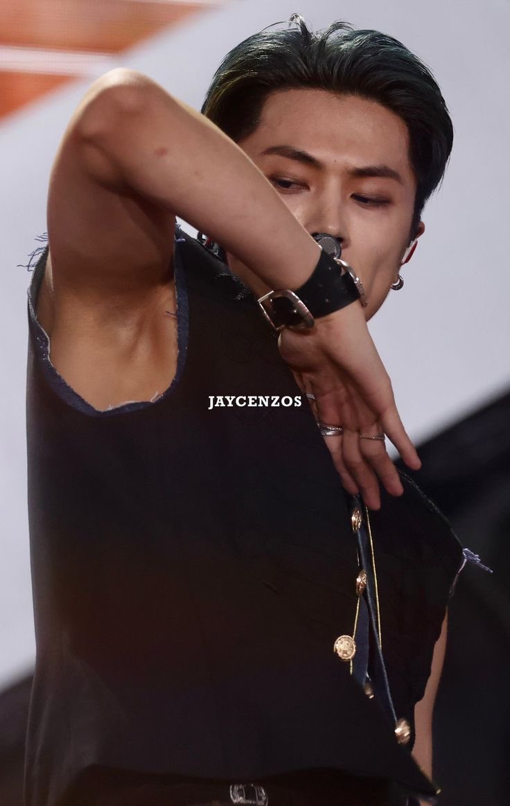 hee (@yublooo) on Twitter photo 