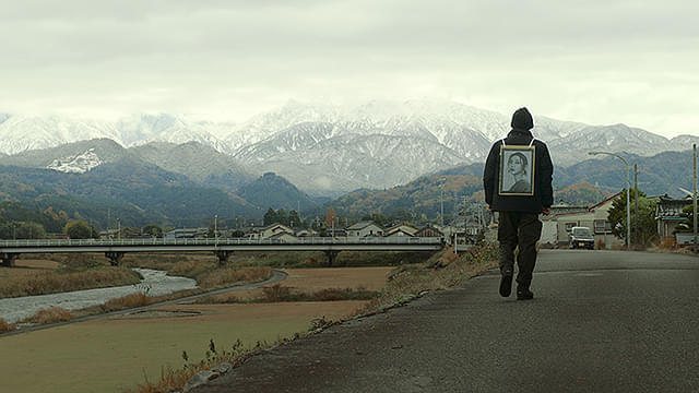白金監督、港岳彦脚本、成田凌、沢尻エリカ、淵上泰史、山谷花純、赤間麻里子、船ヶ山哲、DAIKI、高山孟久共演「#拡散」の映像が公開されたようだ。 youtu.be/WNCqEecG0Jo (映画.com)