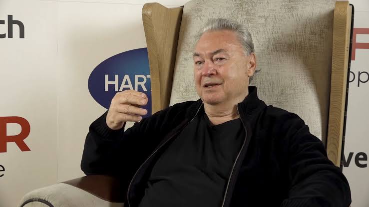 prof. Jerzy Strużyna (82) - 🇵🇱 chirurg plastyczny i specjalista leczenia oparzeń, twórca Wschodniego Centrum Leczenia Oparzeń i Chirurgii Rekonstrukcyjnej w Łęcznej.