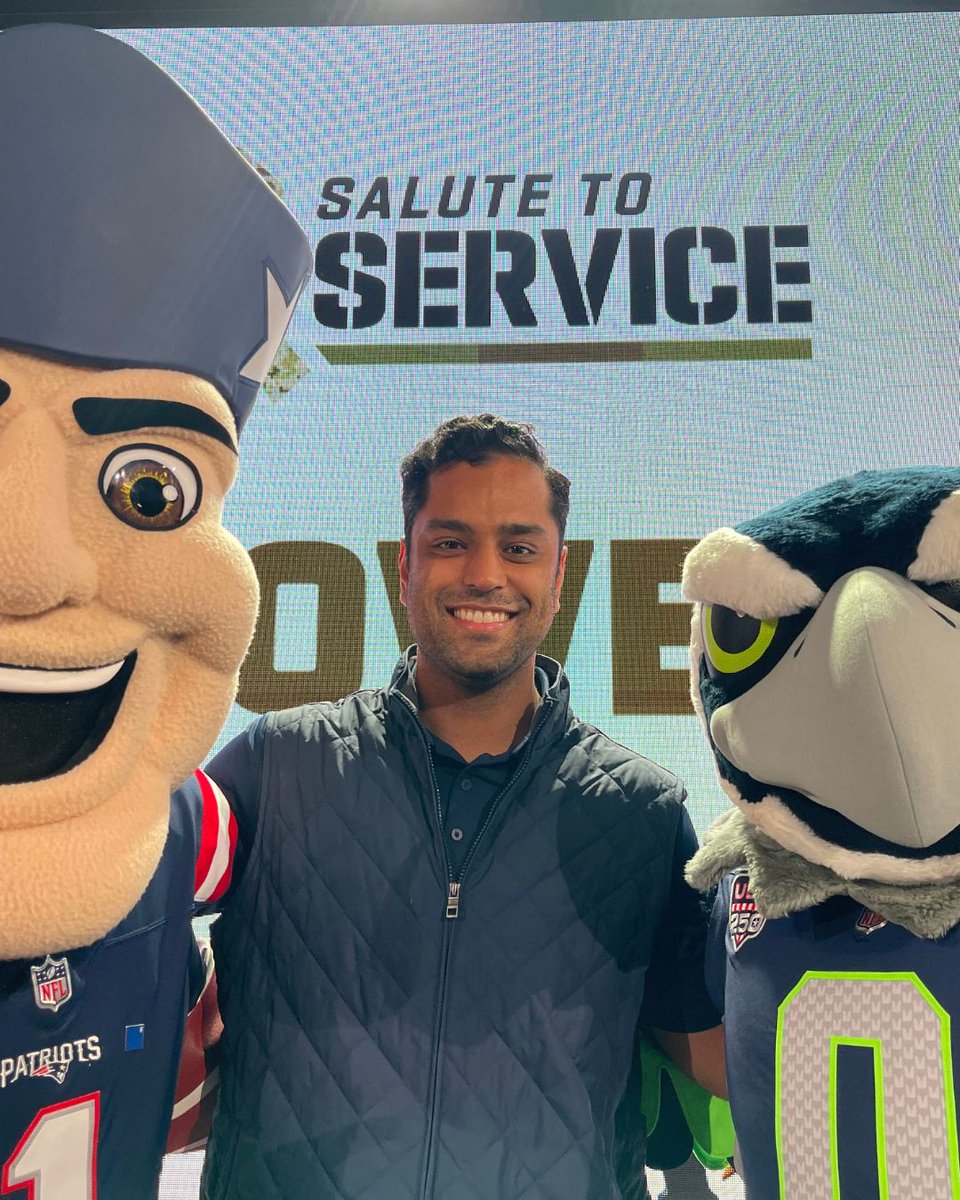 pattillmanfnd's tweet image. 🏈 #Super BowlLX was about more than the game. It was about legacy, service, and leadership.

Continue to support moments like this by visiting donate.ptf.org. 

#SuperBowlLX #PatTillmanFoundation #TillmanScholars #ServiceBeyondSelf