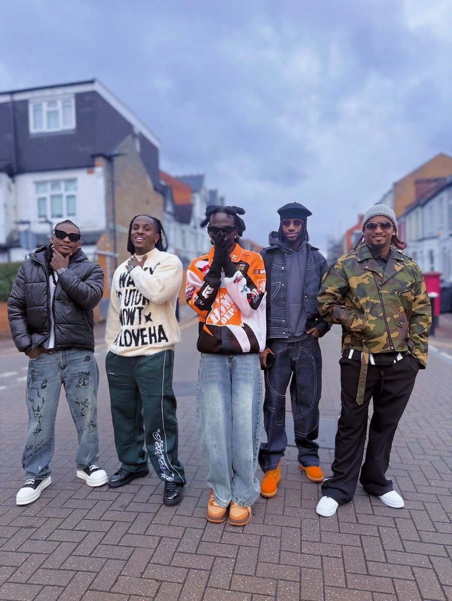 100.2 Galaxy FM Zzina! tweet media