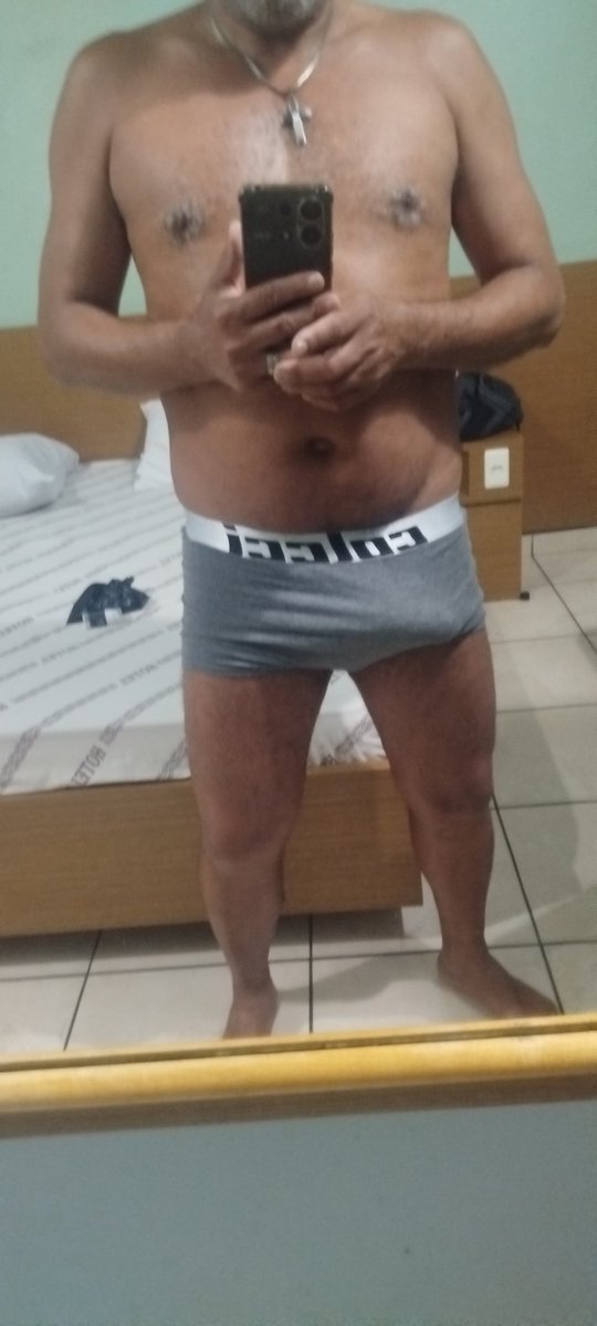 Tonythor60's tweet photo. Alguém afim de dar bem gostoso pra mim? https://t.co/X8HE3Xou9i