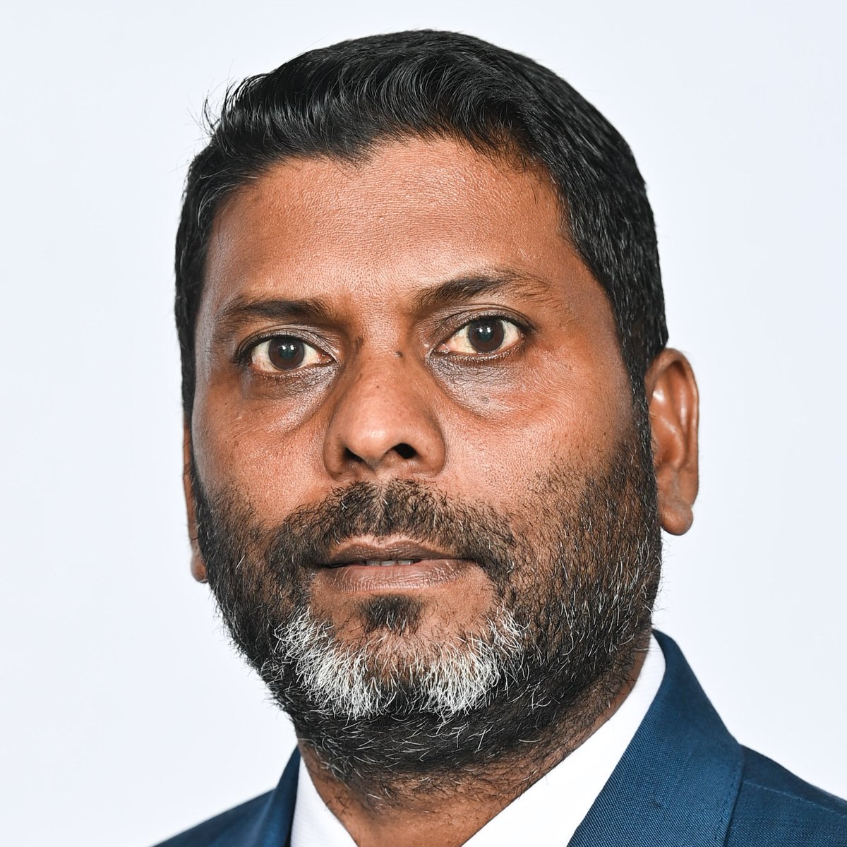 Sports Minister <a href="/AbdhullahRafiu/">Abdulla Rafiu</a> and MMPRC Managing Director <a href="/shiuree/">Shiuree Ibrahim</a> will lose their jobs, or one of them will lose their job (most likely Shiuree) if Umyr Mohamed Muizzu doesn’t win the final award.

Currently he’s been nominated.

Their job depends on his final winning now.