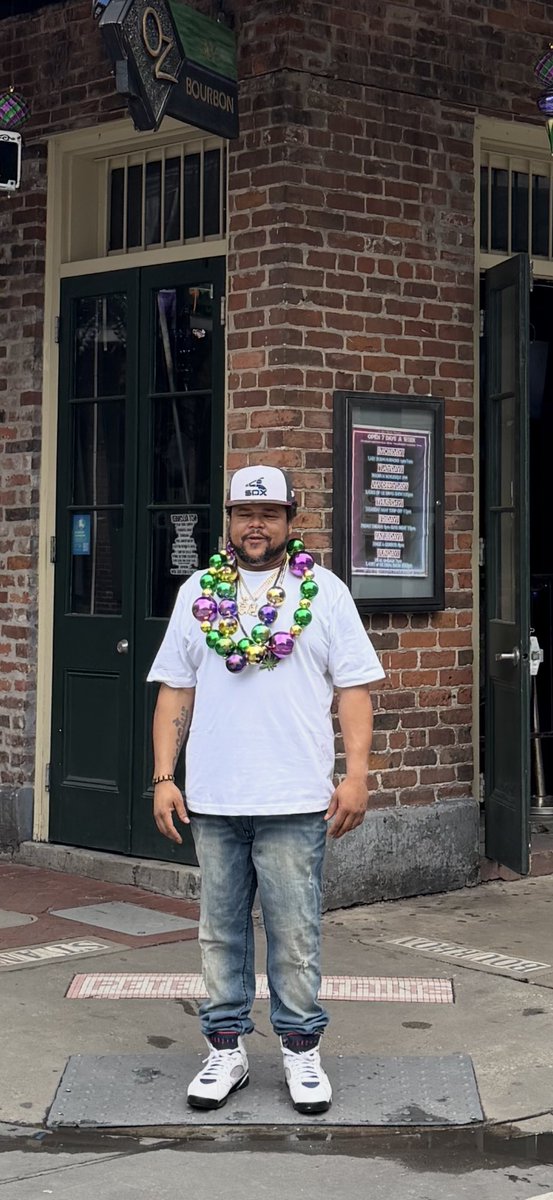 DON_MADDEN's tweet photo. Mardi Grasing 🎭💃🏾🎉 https://t.co/H9UrV6Oh60