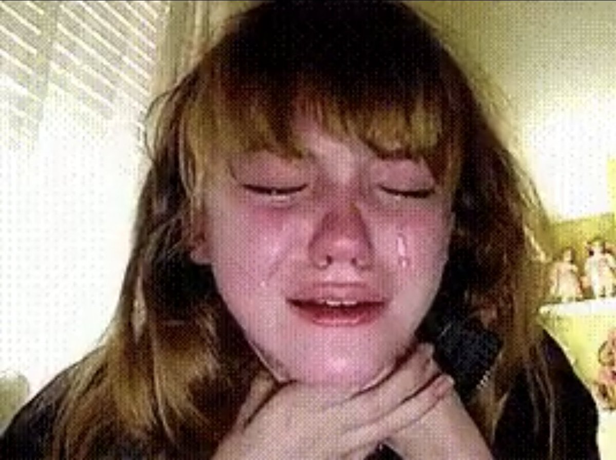 spicefoxxx's tweet photo. And now that its valentines day, I'd like for it to be known that im VERY happy being single and I definitely do not need someone to kiss and cuddle with rn https://t.co/3IQBFwqglJ