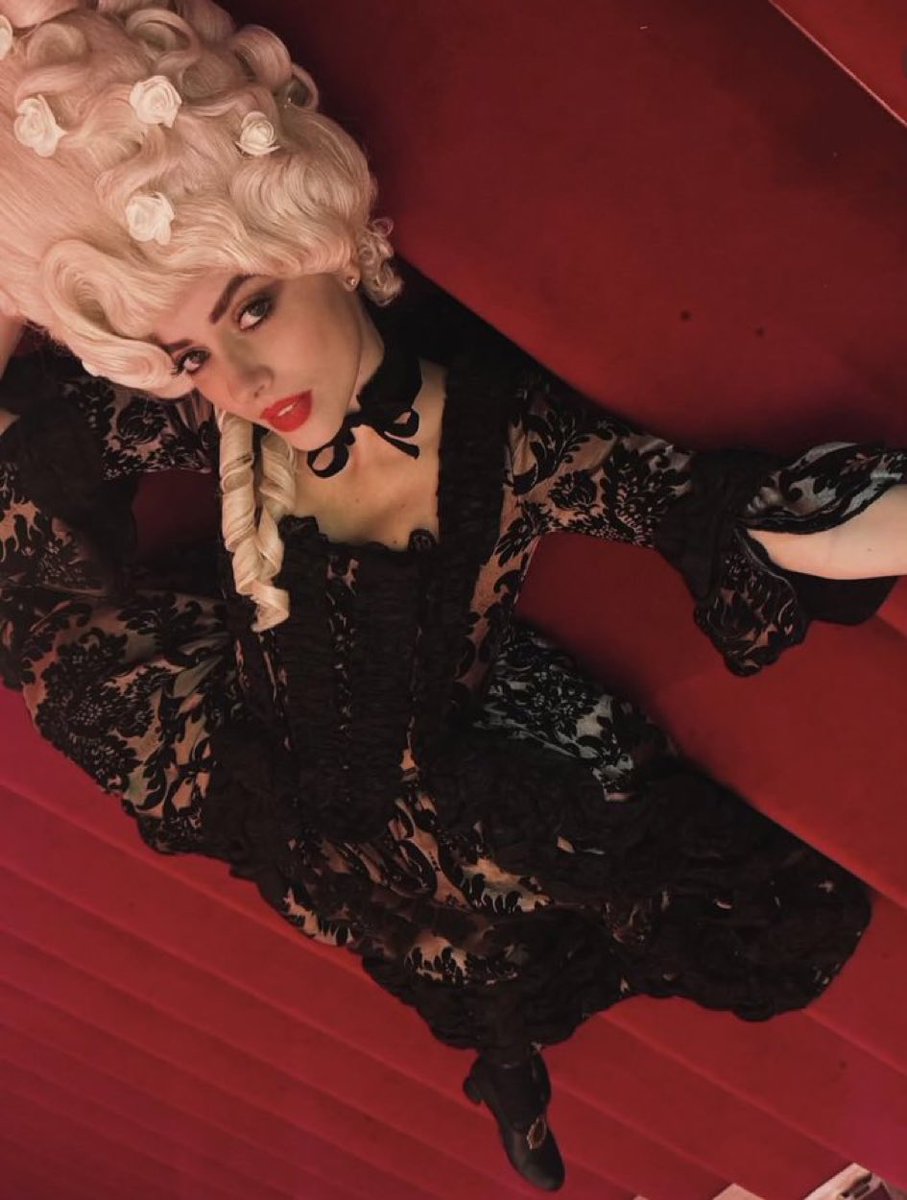 la sorella di sangue di ragazza sola e mon amour