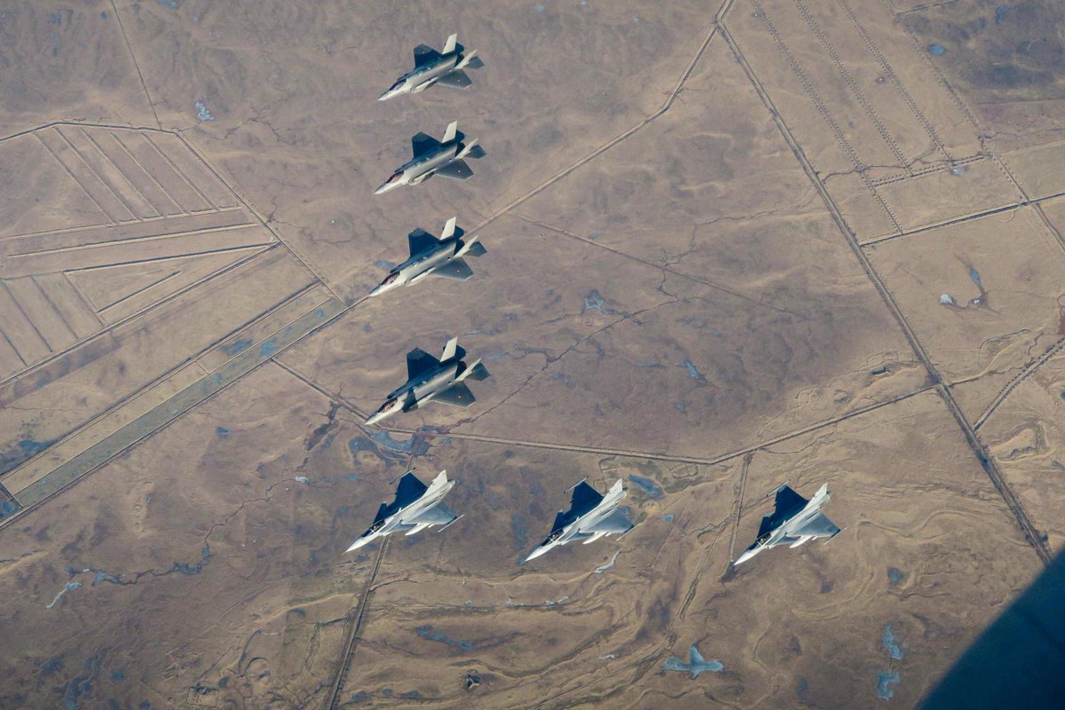 GripenNews's tweet image. #Arctic Sentry #NATO

"Allies Denmark and Sweden perform integration flight"

Faroe Islands
Iceland

Photos: Dyrholm, Danish Defence &amp;amp; Swedish Armed Forces
#Gripen #F35

ac.nato.int/archive/2026/n…