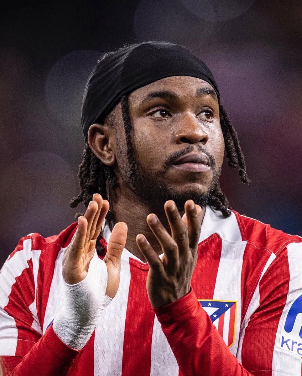 RMadrid_actu's tweet photo. 🗣️ Ademola Lookman (Atlético Madrid) : "Le plus grand joueur de tous les temps ? Cristiano Ronaldo, c'est mon GOAT." ✅🤍 https://t.co/J5IN64YRb1
