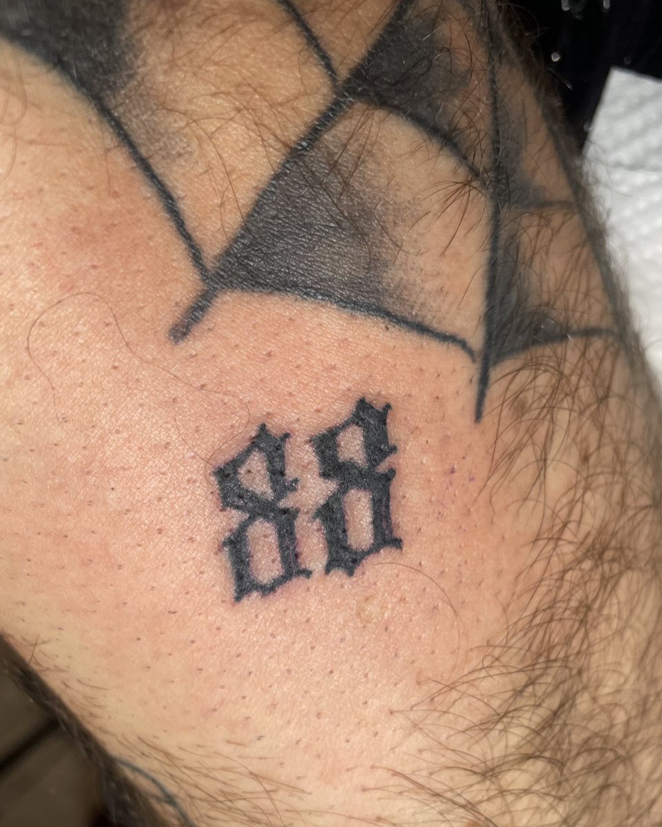 Más chulo que un 88!