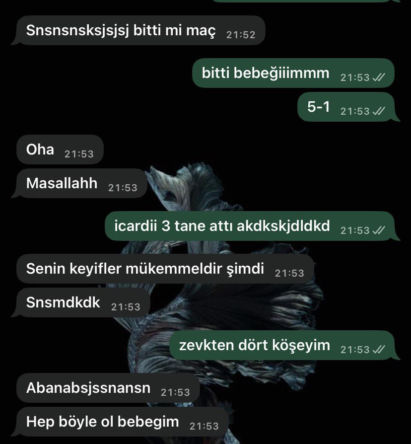 İcardi gol attıgında mutlu oldugum icin benim mutluluguma sevinen o kızla;