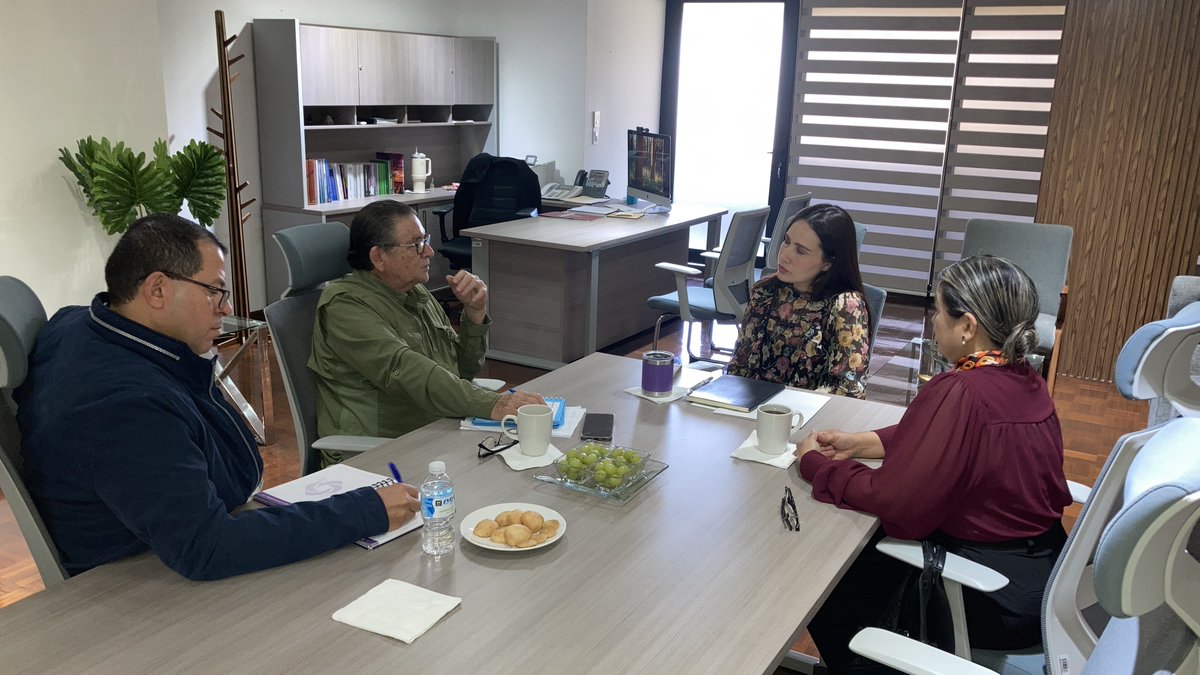ceaip_sinaloa's tweet image. (1/3) El Comisionado Presidente de #CEAIP José Luis Moreno López, el Comisionado José Alfredo Beltrán Estrada y la Comisionada Liliana Campuzano Vega sostuvieron una reunión de trabajo con la titular de la @STRCSinaloa, Sandra Angulo Cázarez.